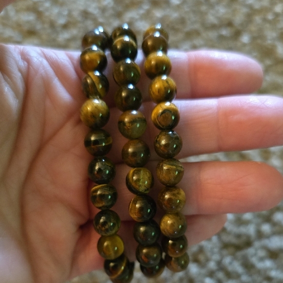 🐰SALE🐰 8mm Golden Brown Tiger Eye Bracelet - Picture 2 of 3